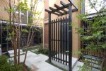 entrance06[1].jpg